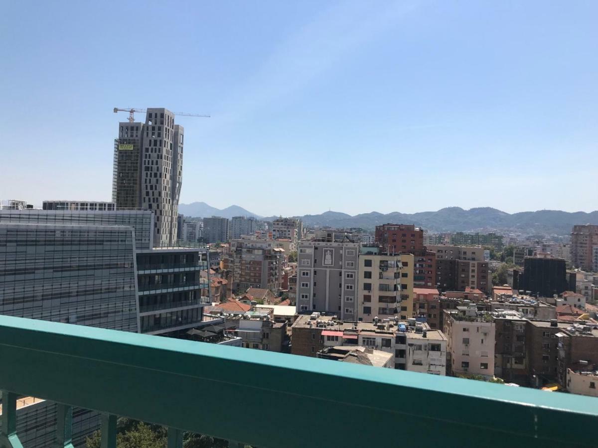 Sun Tower-Center Of Tirana公寓 外观 照片
